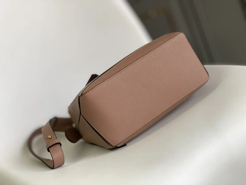 SmoothTexture Loewe Puzzle Bags 77332