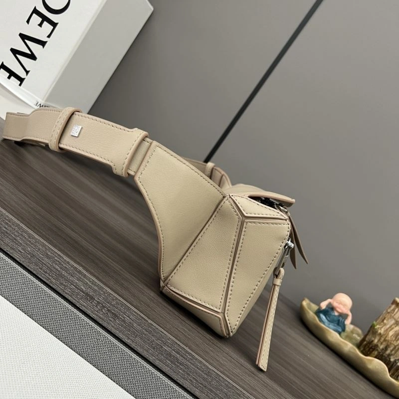 Durable Loewe Puzzle Bags 77338