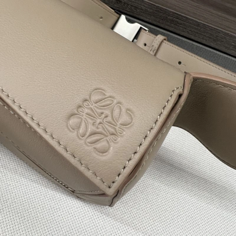 Durable Loewe Puzzle Bags 77338