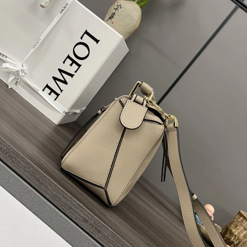 Soft Loewe Puzzle Bags 73361