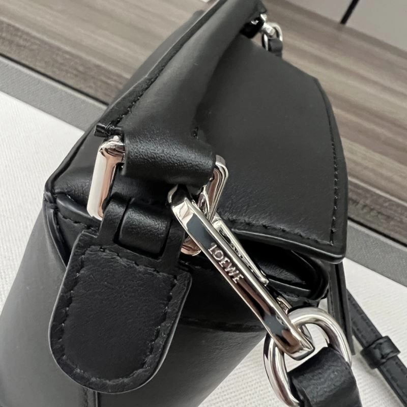 ModernLook Loewe Puzzle Bags 73306