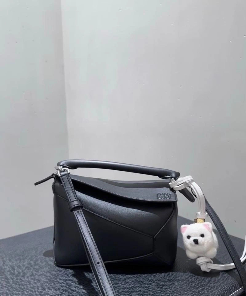 ModernLook Loewe Puzzle Bags 73306