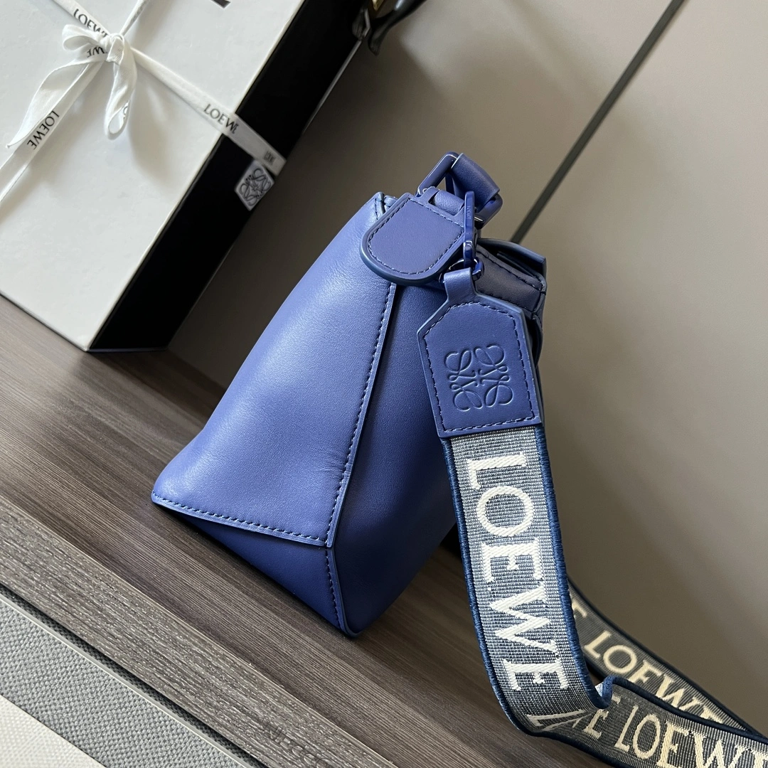 Efficient Loewe Puzzle Bags 72123