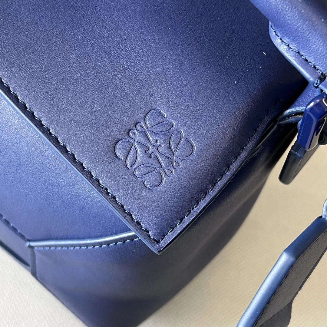 Efficient Loewe Puzzle Bags 72123