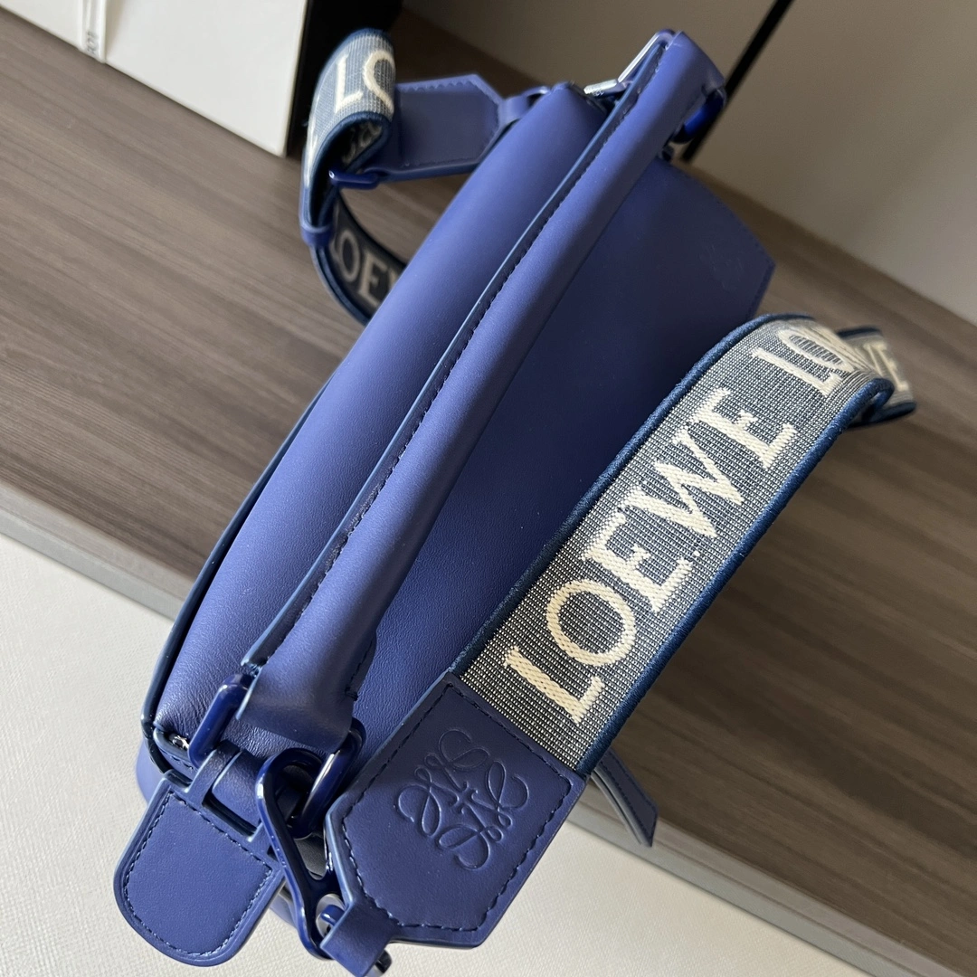 Efficient Loewe Puzzle Bags 72123