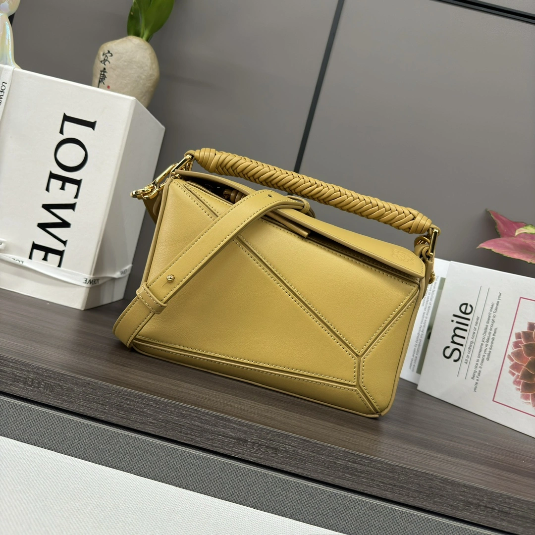 Loewe Puzzle Bags FashionForward 72120