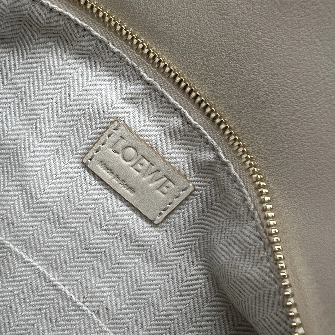 Loewe Puzzle Bags Trendsetting 72122