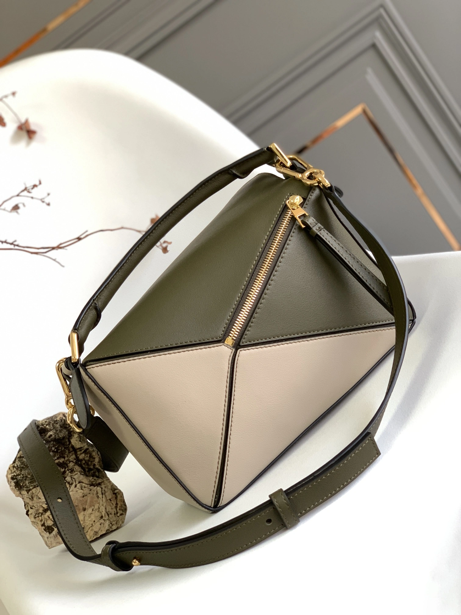 Original Loewe Puzzle Bags 72105