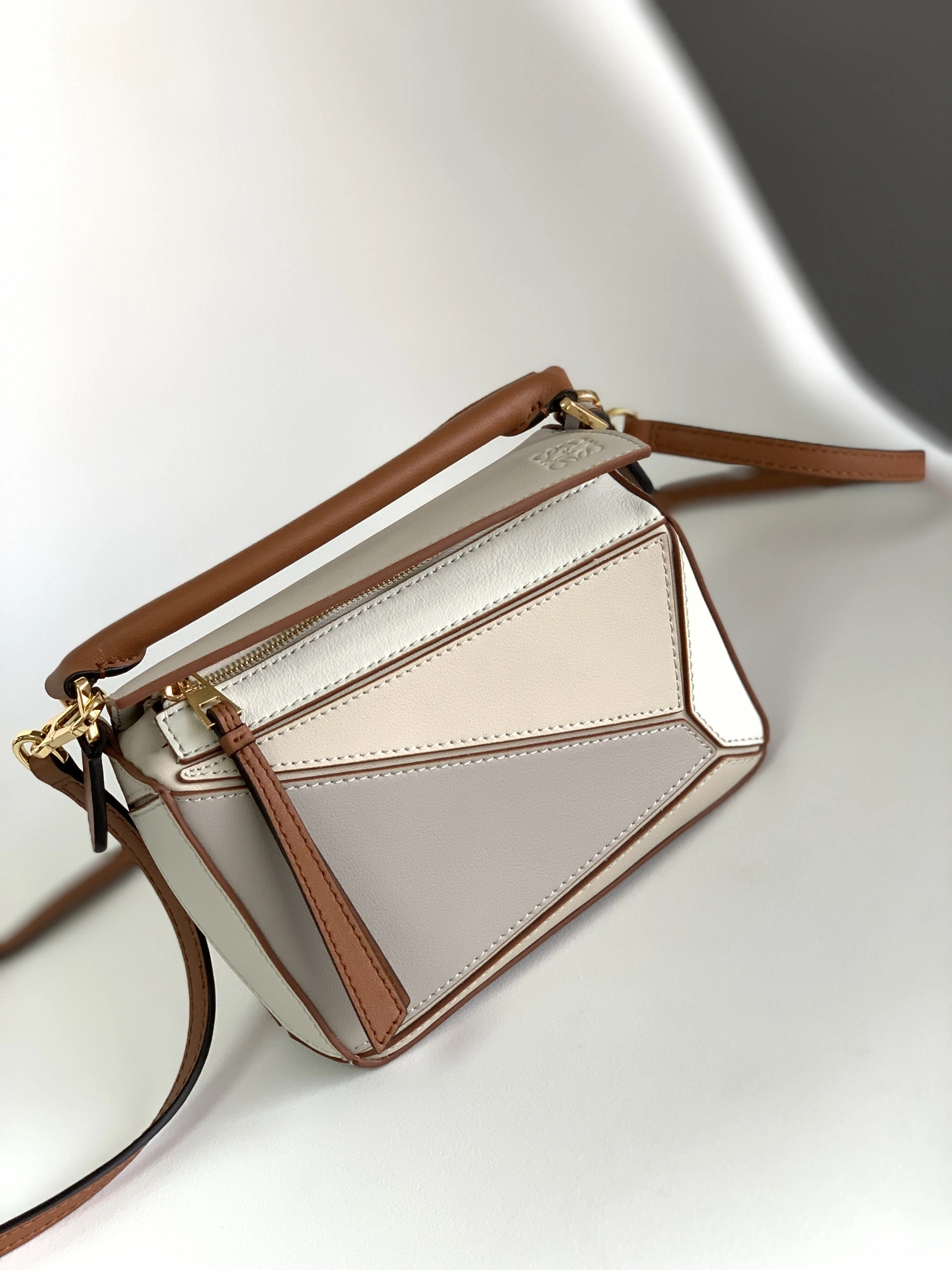 MoistureWicking Loewe Puzzle Bags 72107