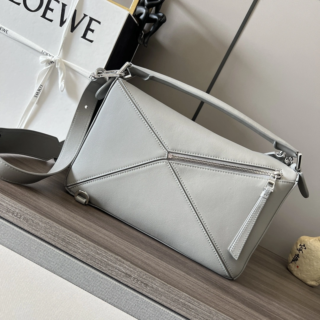Lightweight Loewe Puzzle Bags 72137