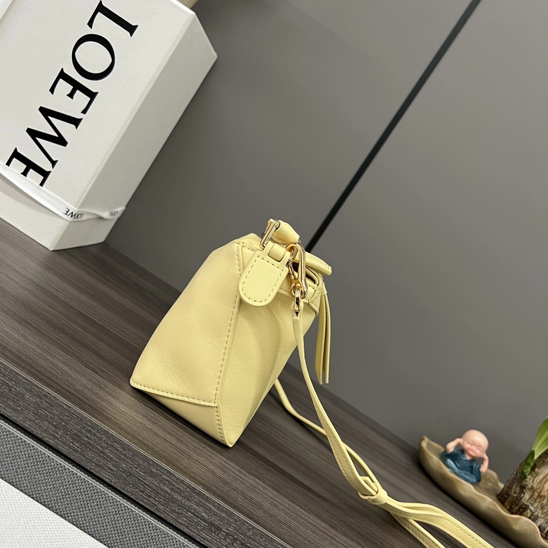 Modern Loewe Puzzle Bags 72102