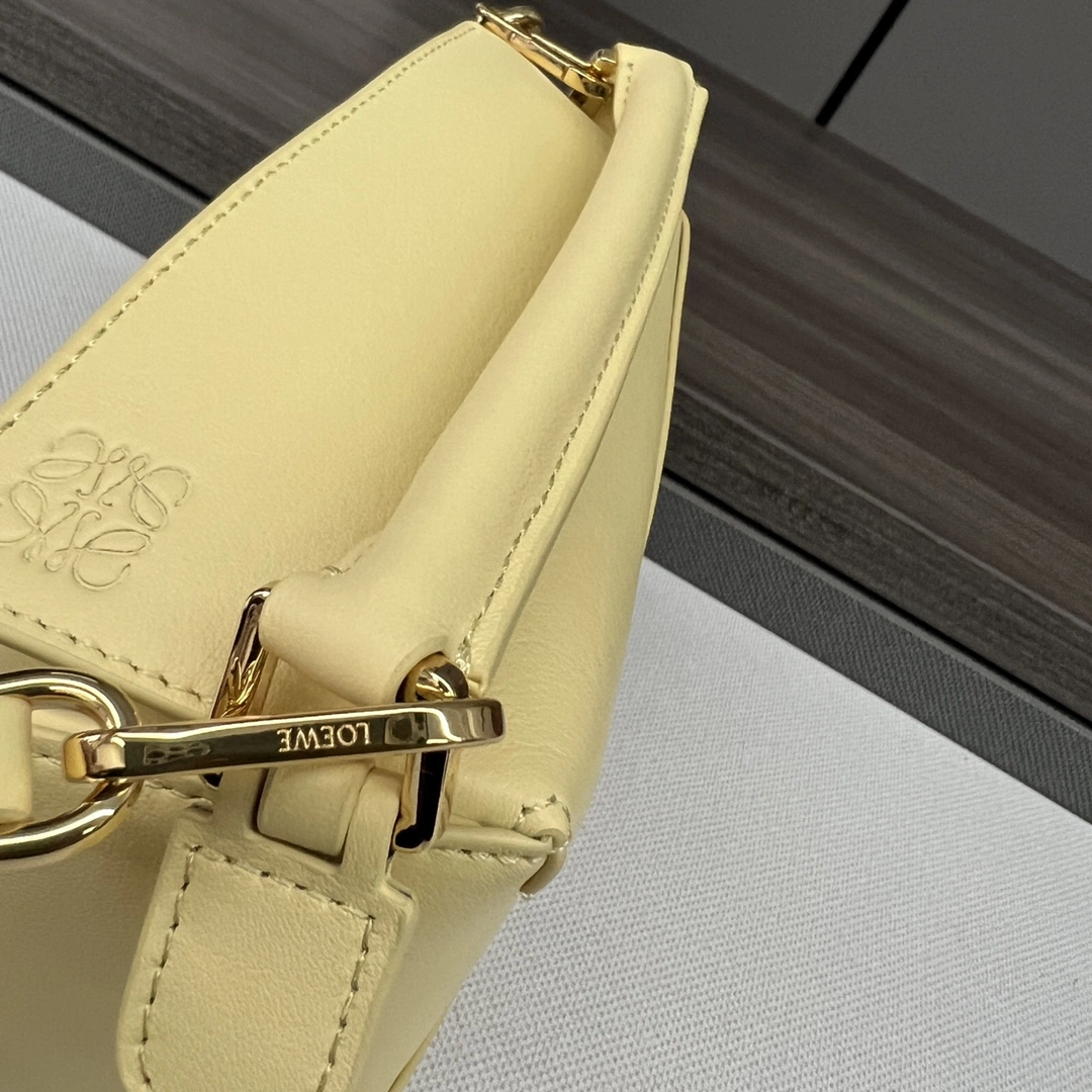 Modern Loewe Puzzle Bags 72102