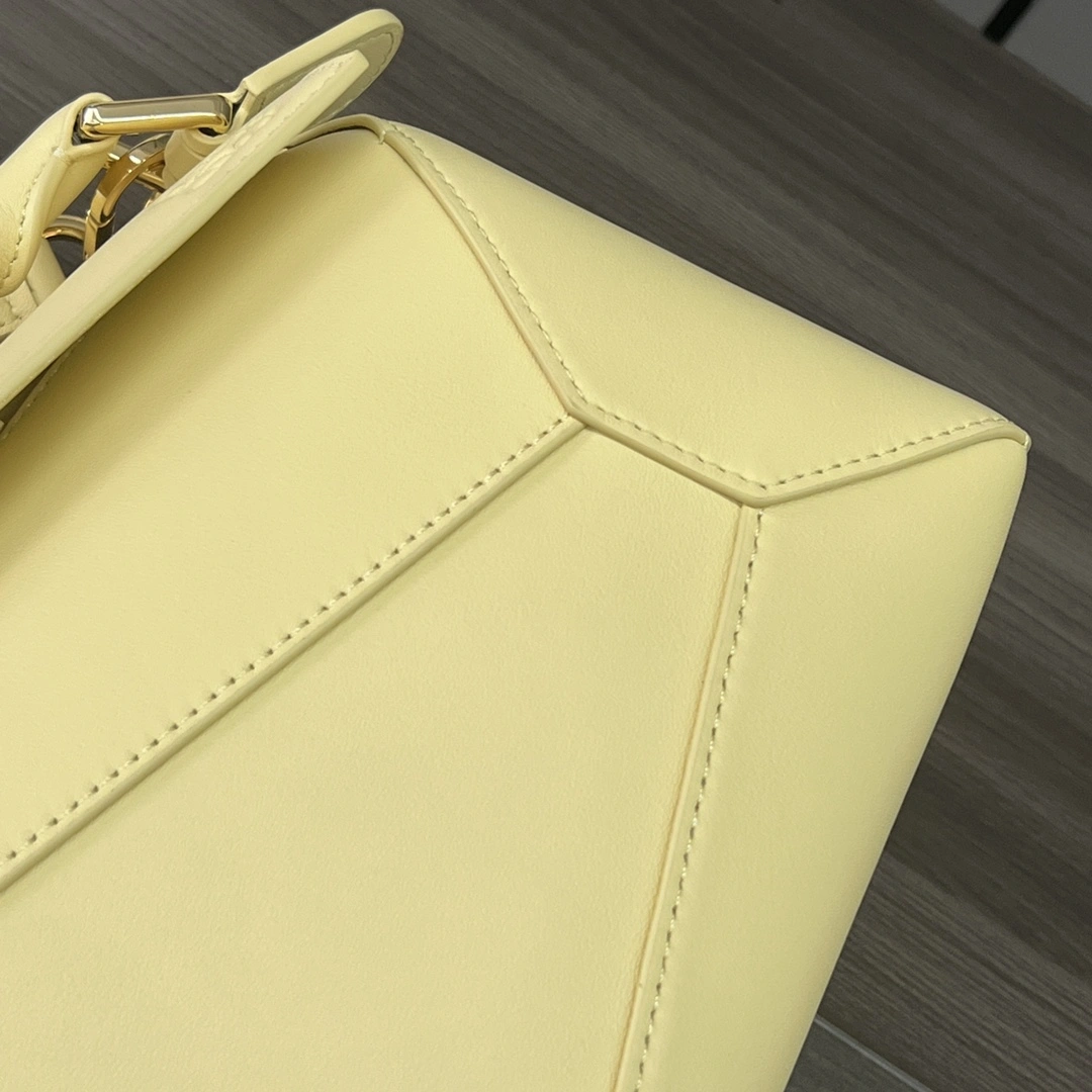 UrbanStyle Loewe Puzzle Bags 72140
