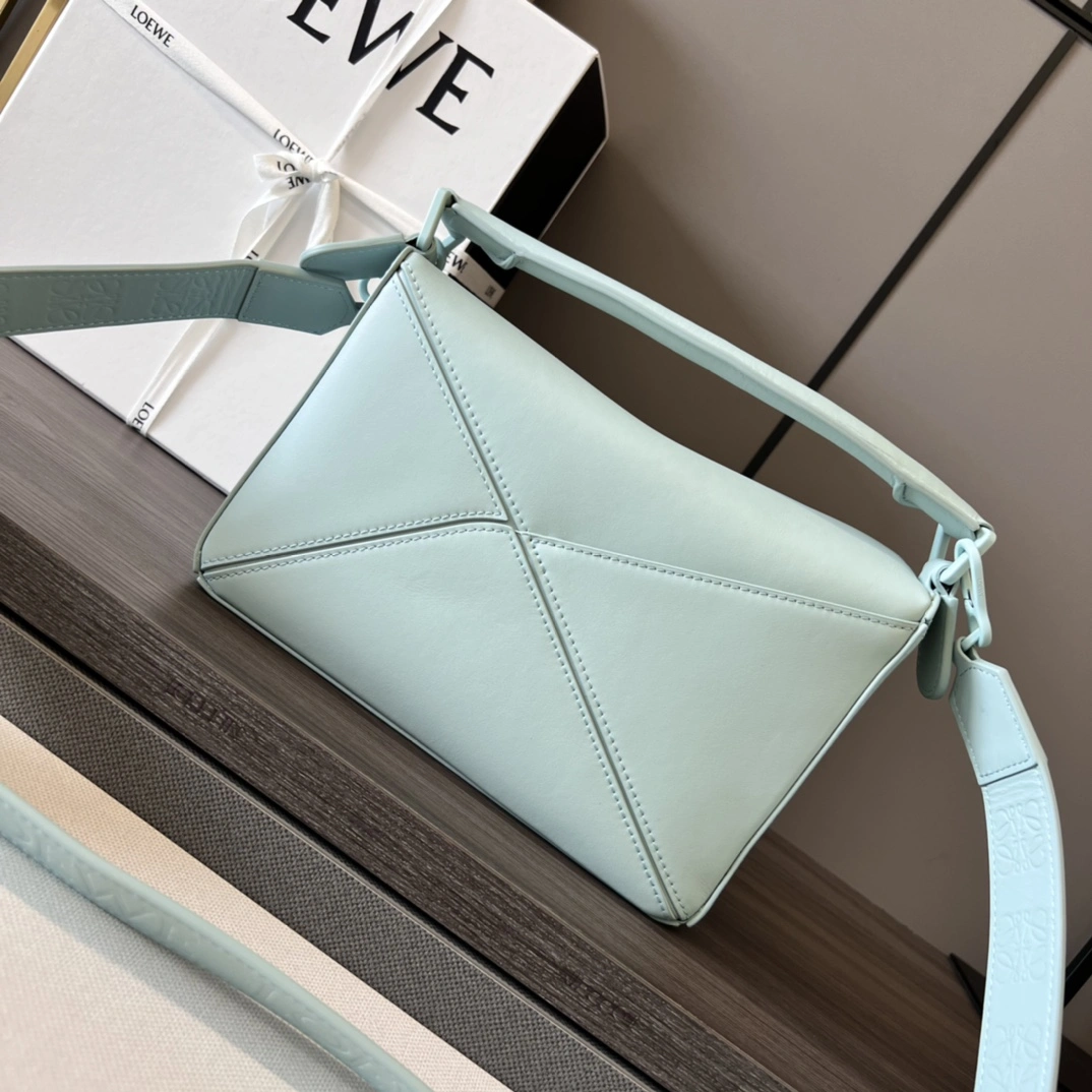 OdorResistant Loewe Puzzle Bags 72112