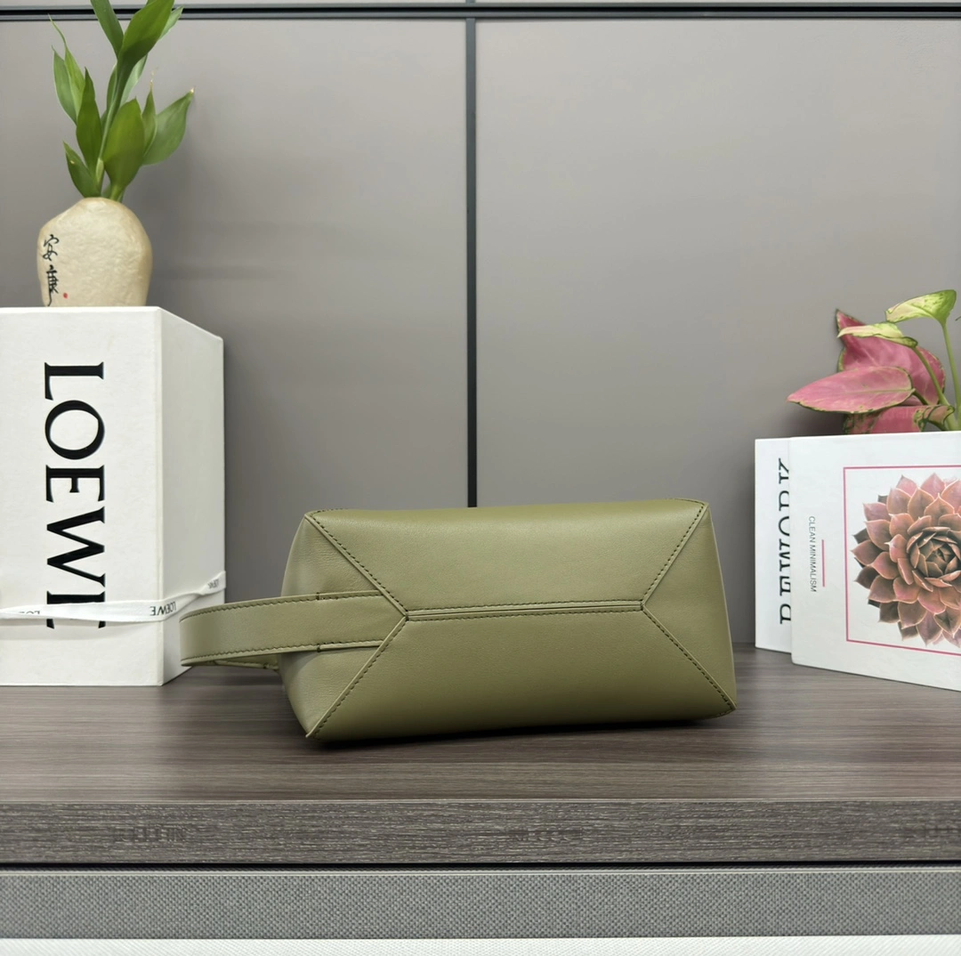 Loewe Puzzle Bags Sporty 72099