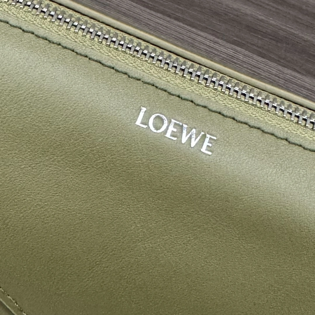 Loewe Puzzle Bags Sporty 72099