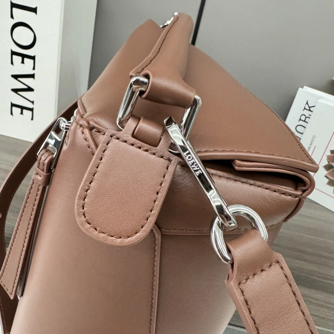 UrbanChic Loewe Puzzle Bags 67190
