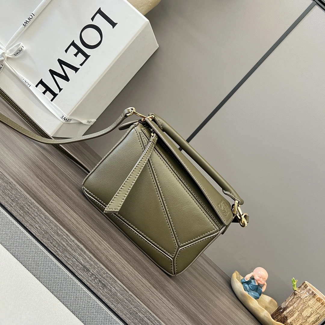 Efficient Loewe Puzzle Bags 67191