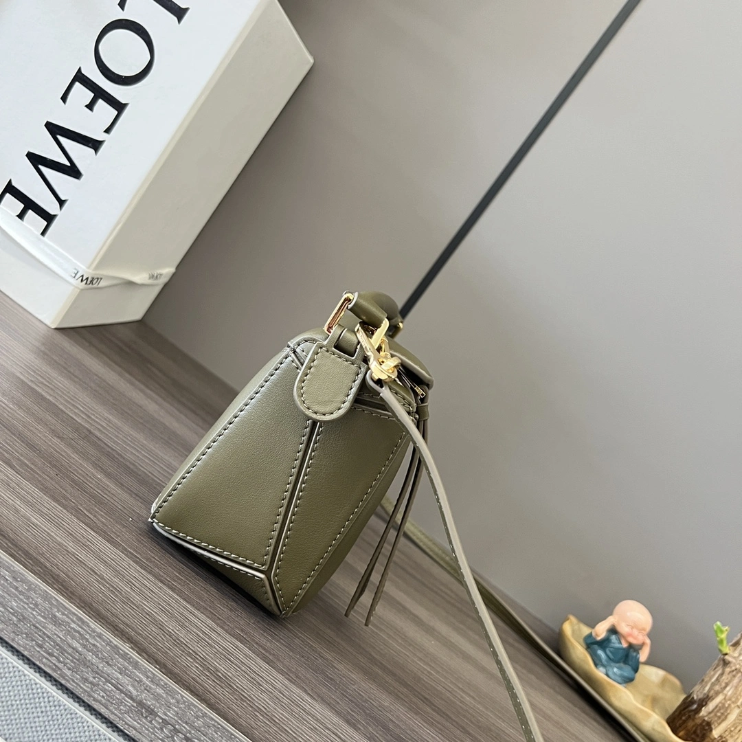 Efficient Loewe Puzzle Bags 67191