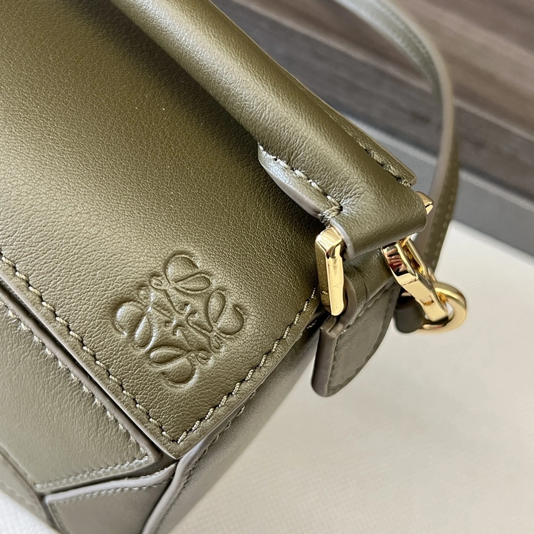 Efficient Loewe Puzzle Bags 67191