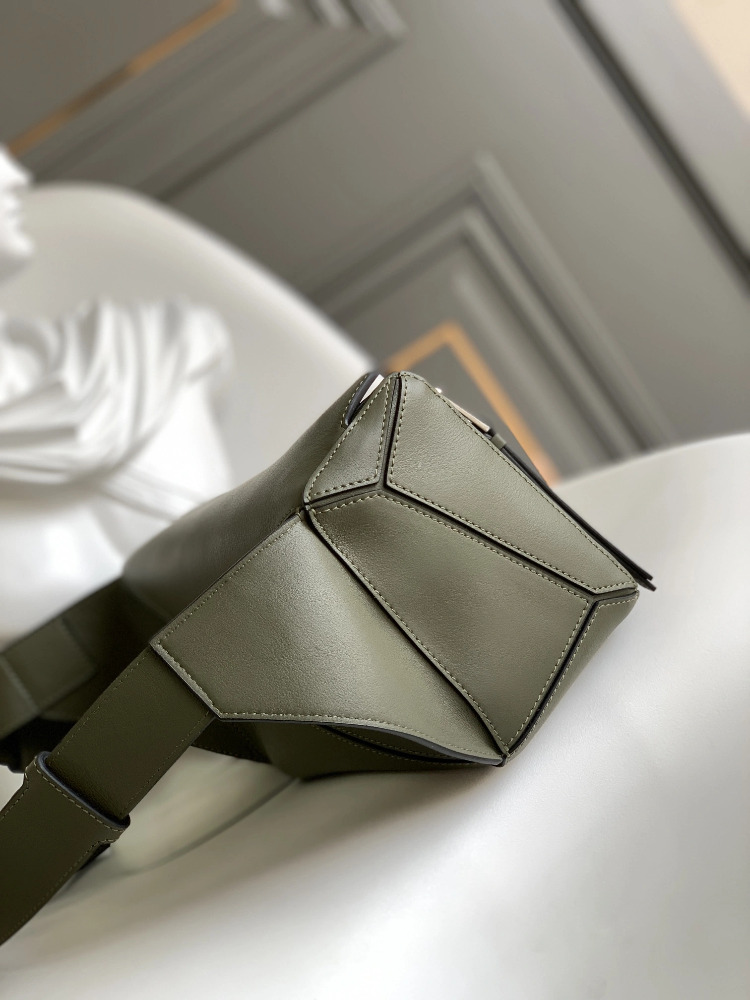 Flexible Loewe Puzzle Bags 67186