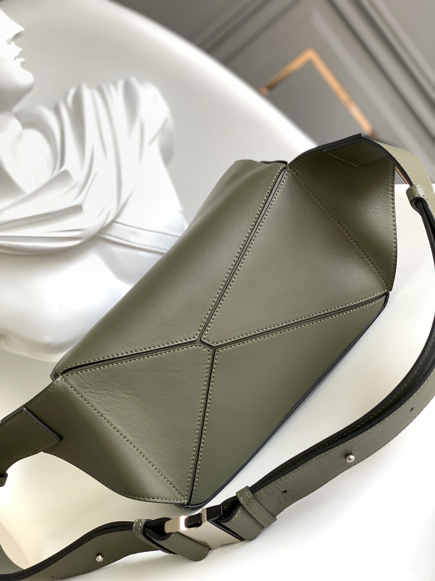 Flexible Loewe Puzzle Bags 67186