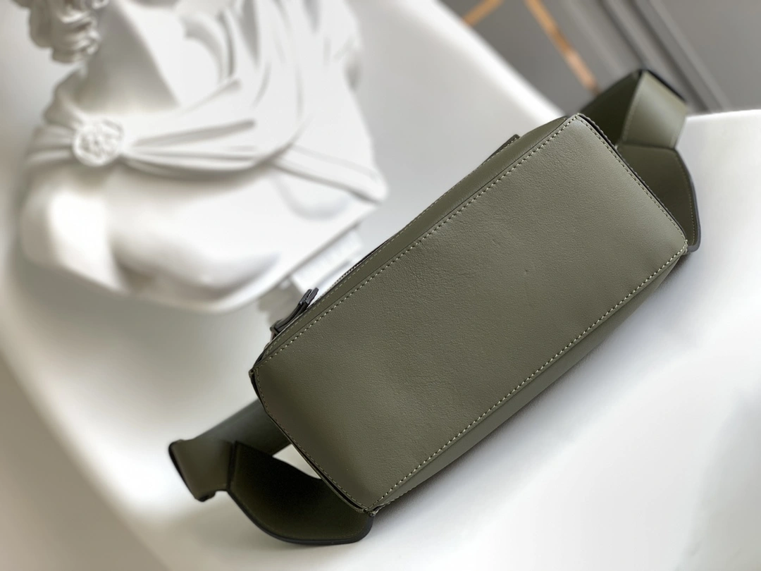 Flexible Loewe Puzzle Bags 67186