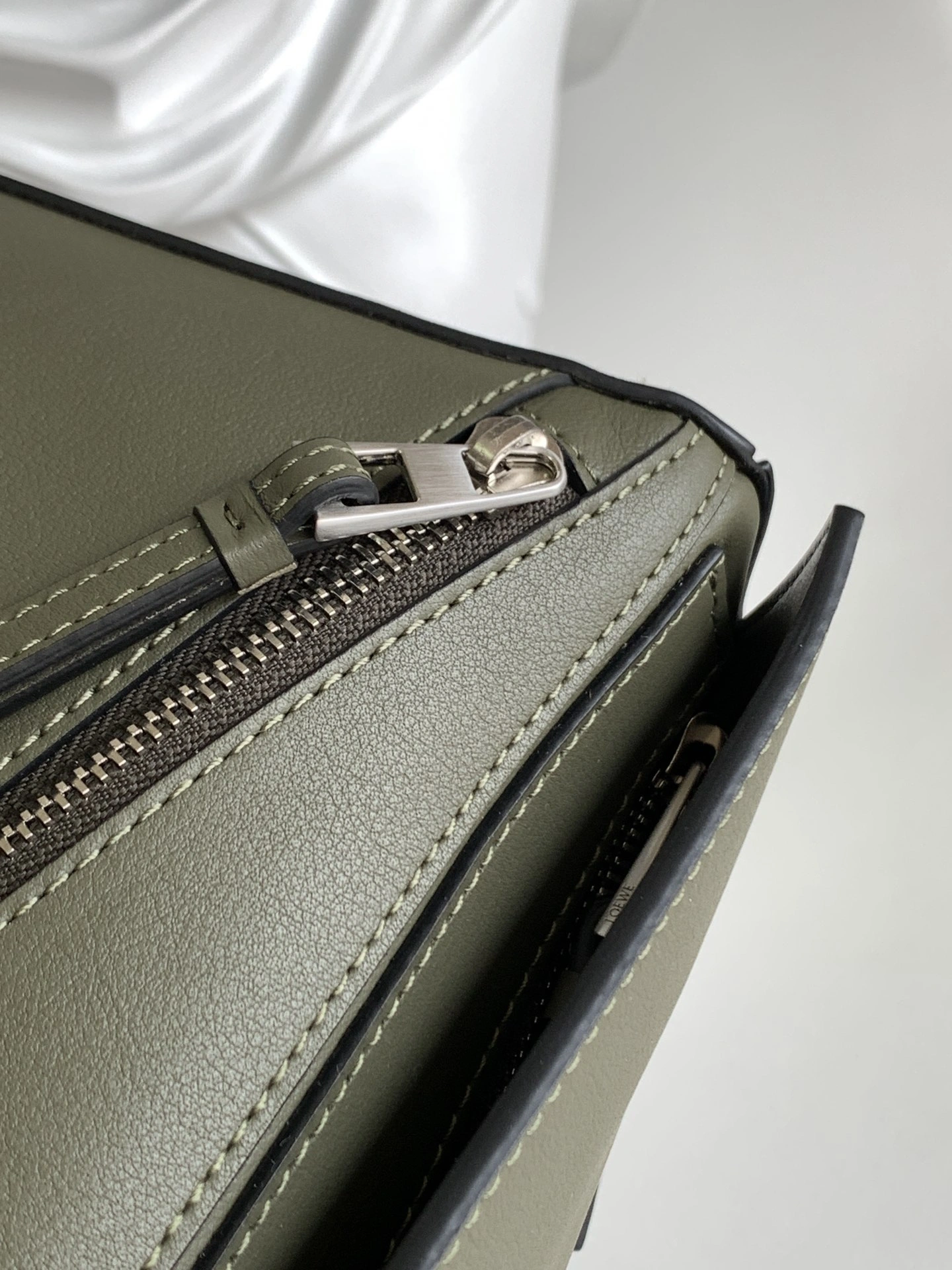 Flexible Loewe Puzzle Bags 67186