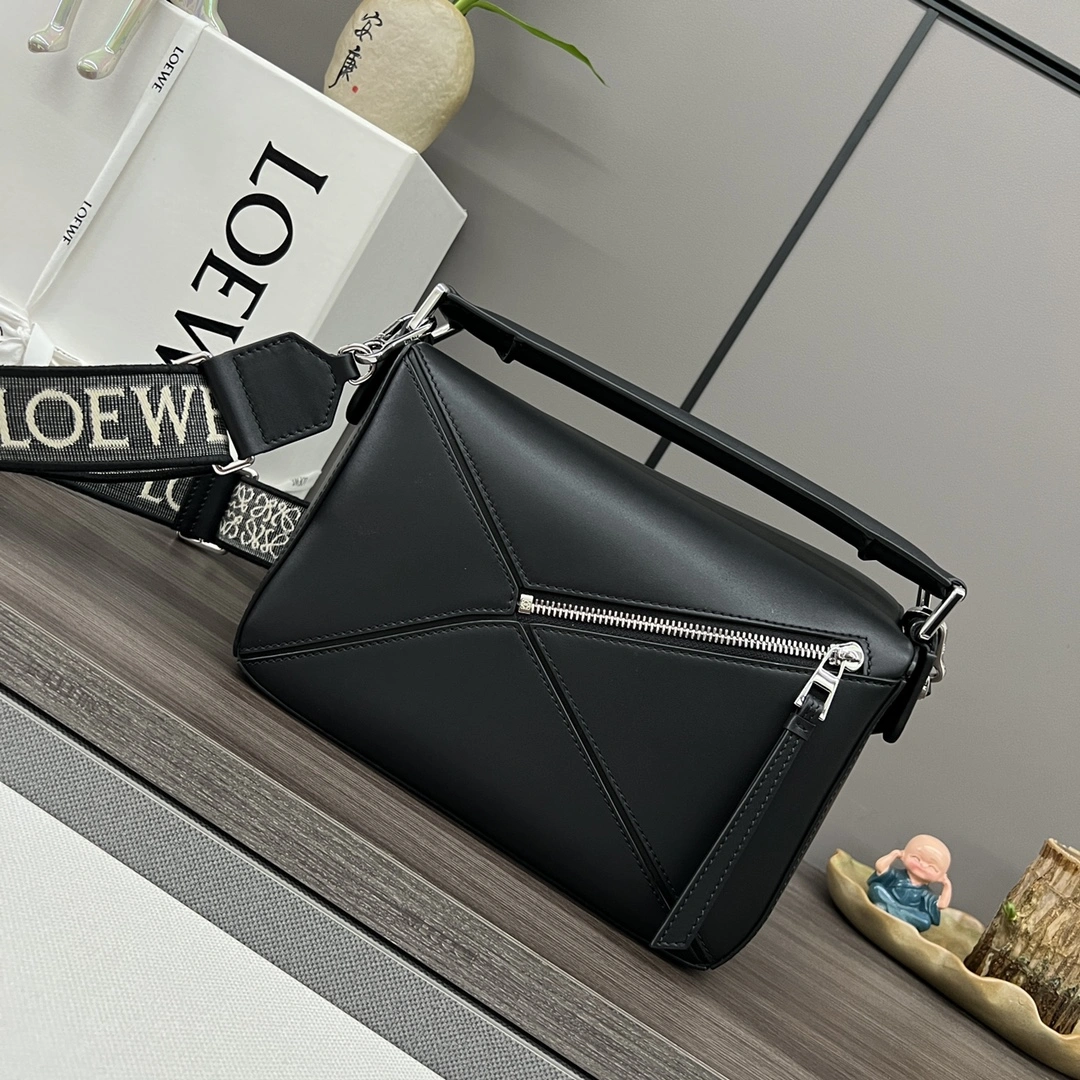 QuickDry Loewe Puzzle Bags 67200