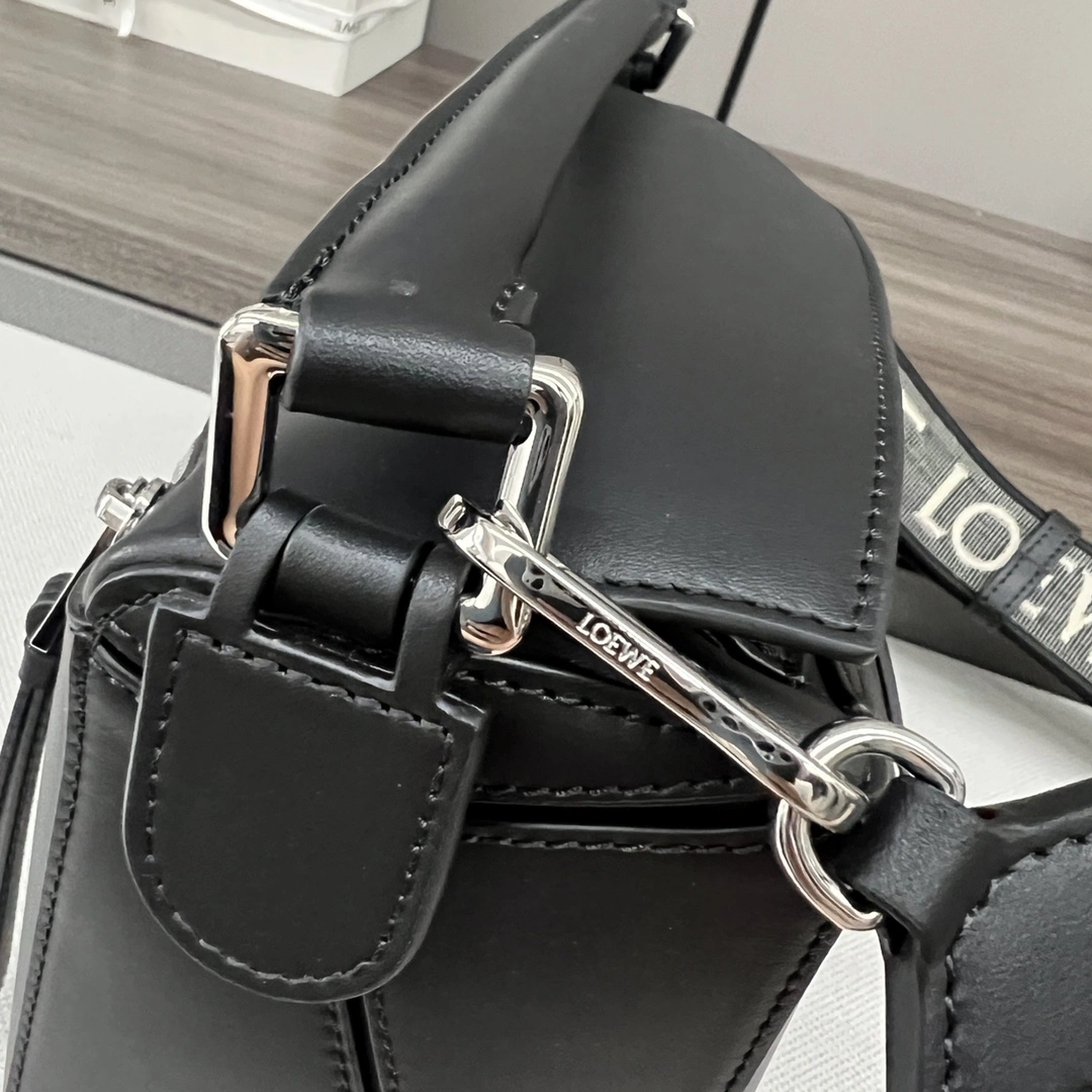 QuickDry Loewe Puzzle Bags 67200