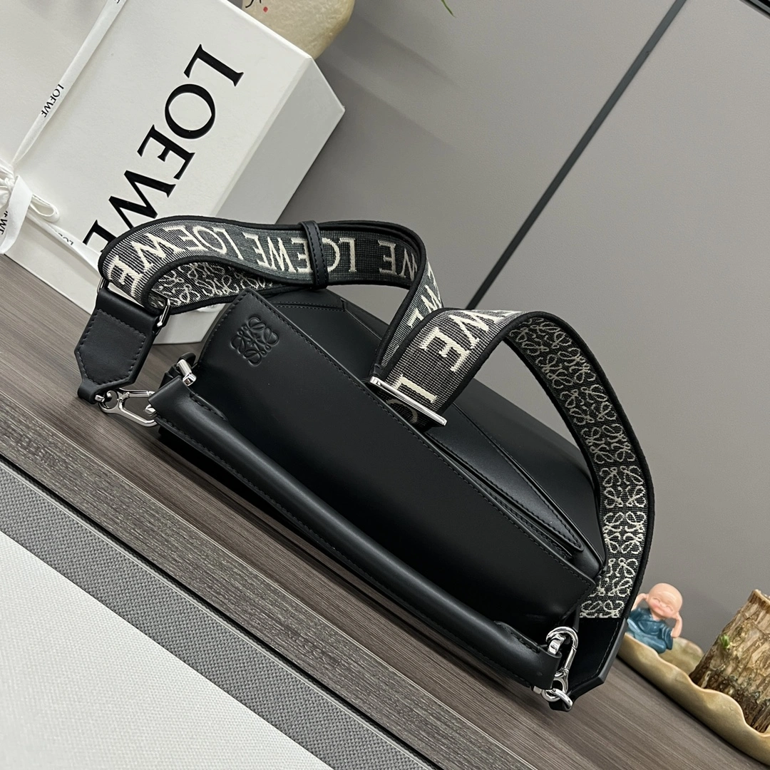QuickDry Loewe Puzzle Bags 67200