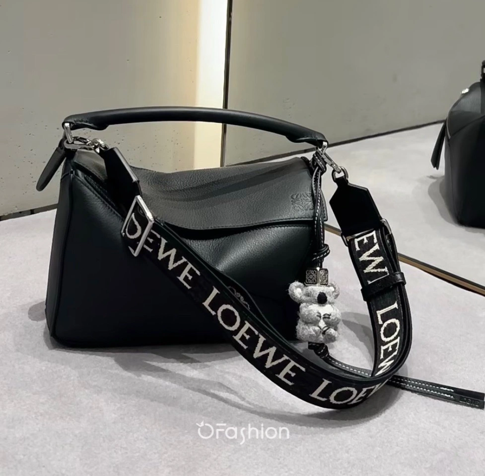 QuickDry Loewe Puzzle Bags 67200