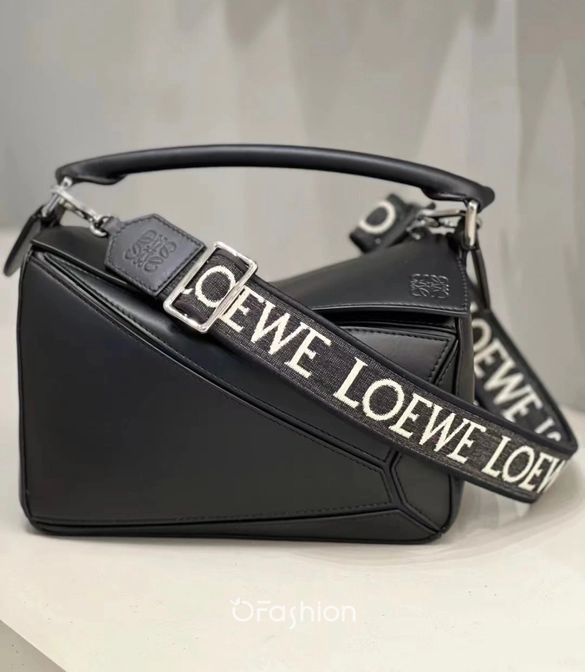 QuickDry Loewe Puzzle Bags 67200