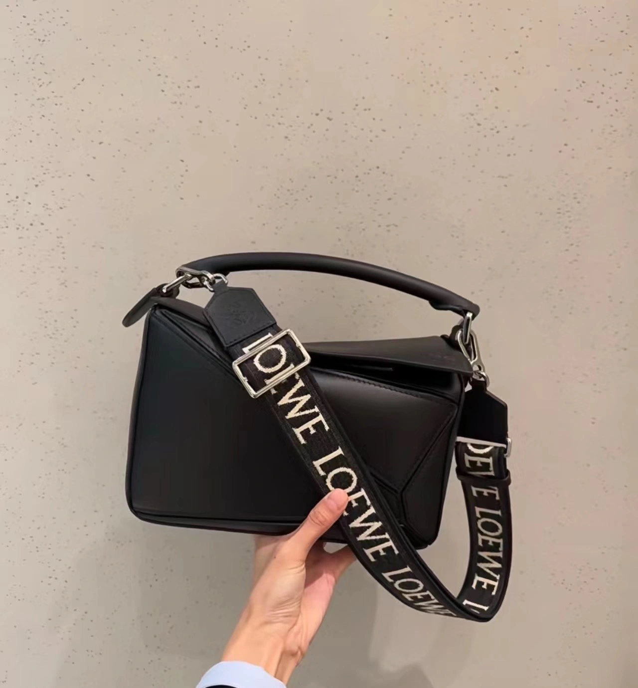 QuickDry Loewe Puzzle Bags 67200