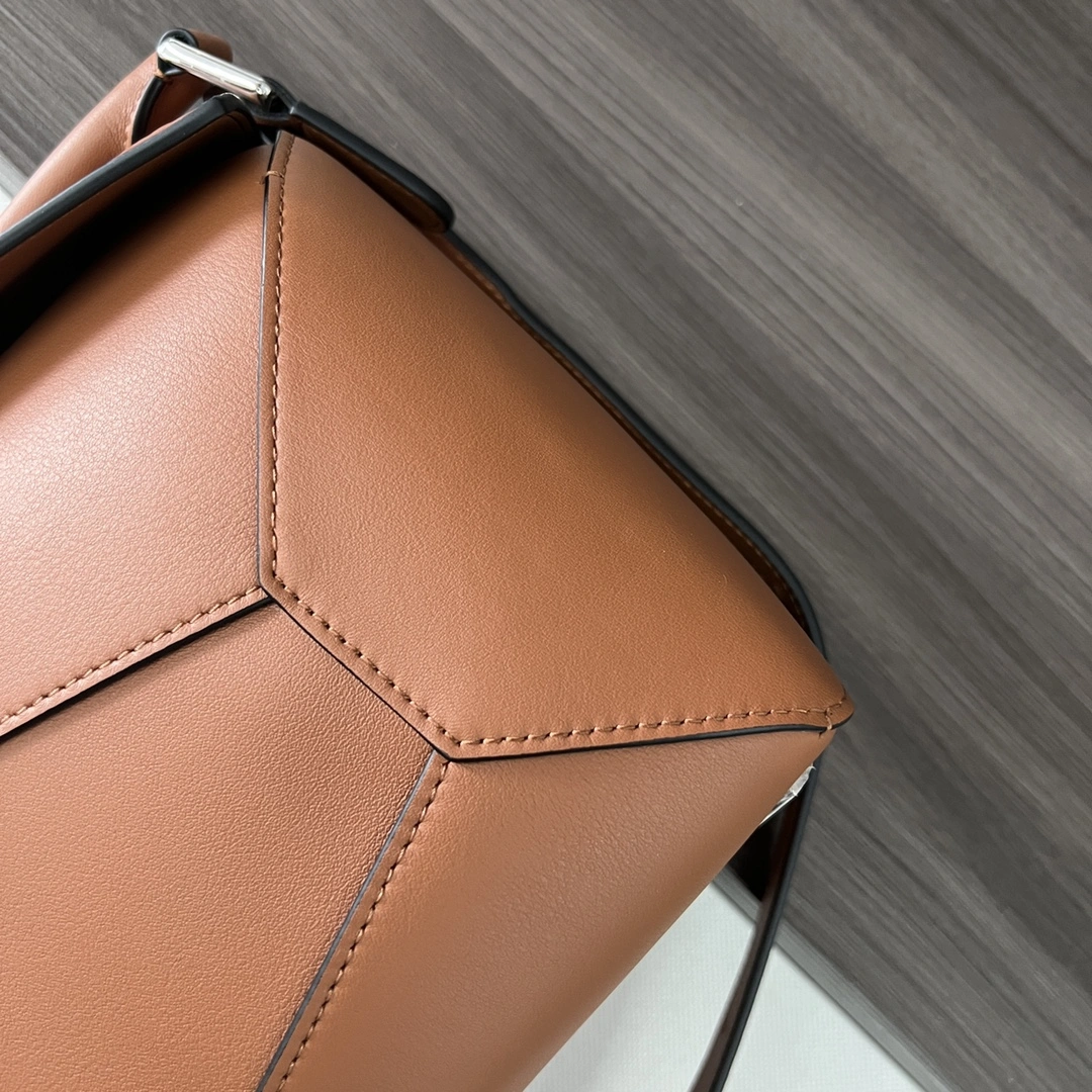 WrinkleFree Loewe Puzzle Bags 67224
