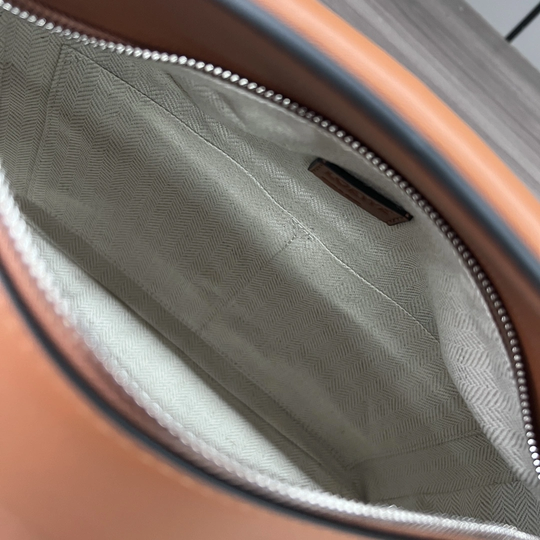 WrinkleFree Loewe Puzzle Bags 67224