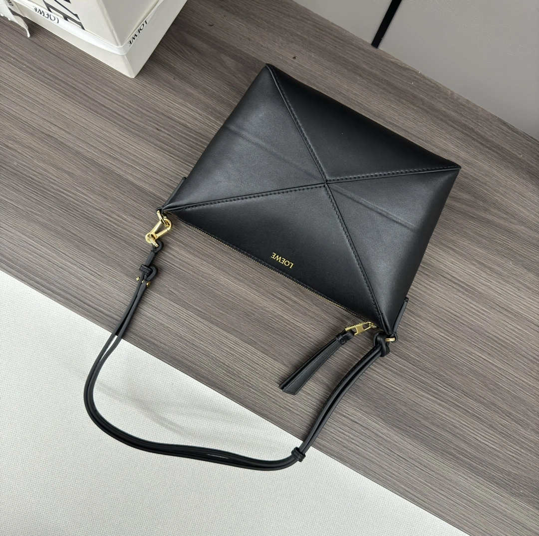 Flexible Loewe Puzzle Bags 67181