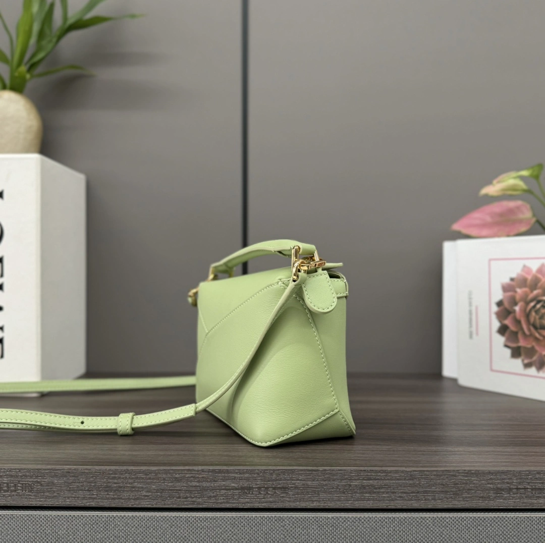 Loewe Puzzle Bags Breathable 67180