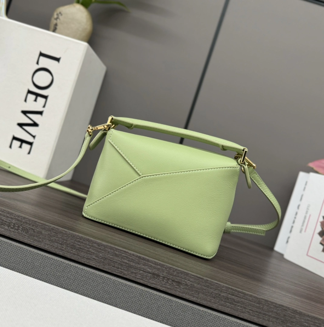 Loewe Puzzle Bags Breathable 67180