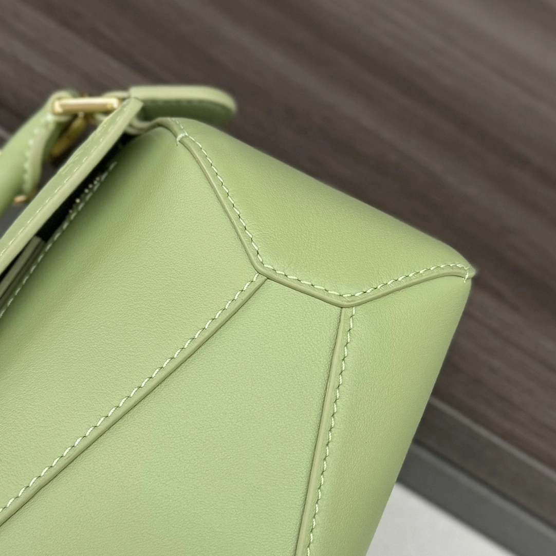Loewe Puzzle Bags Breathable 67180