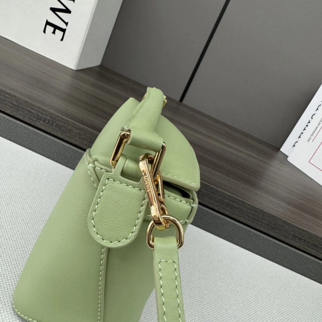 Loewe Puzzle Bags Breathable 67180
