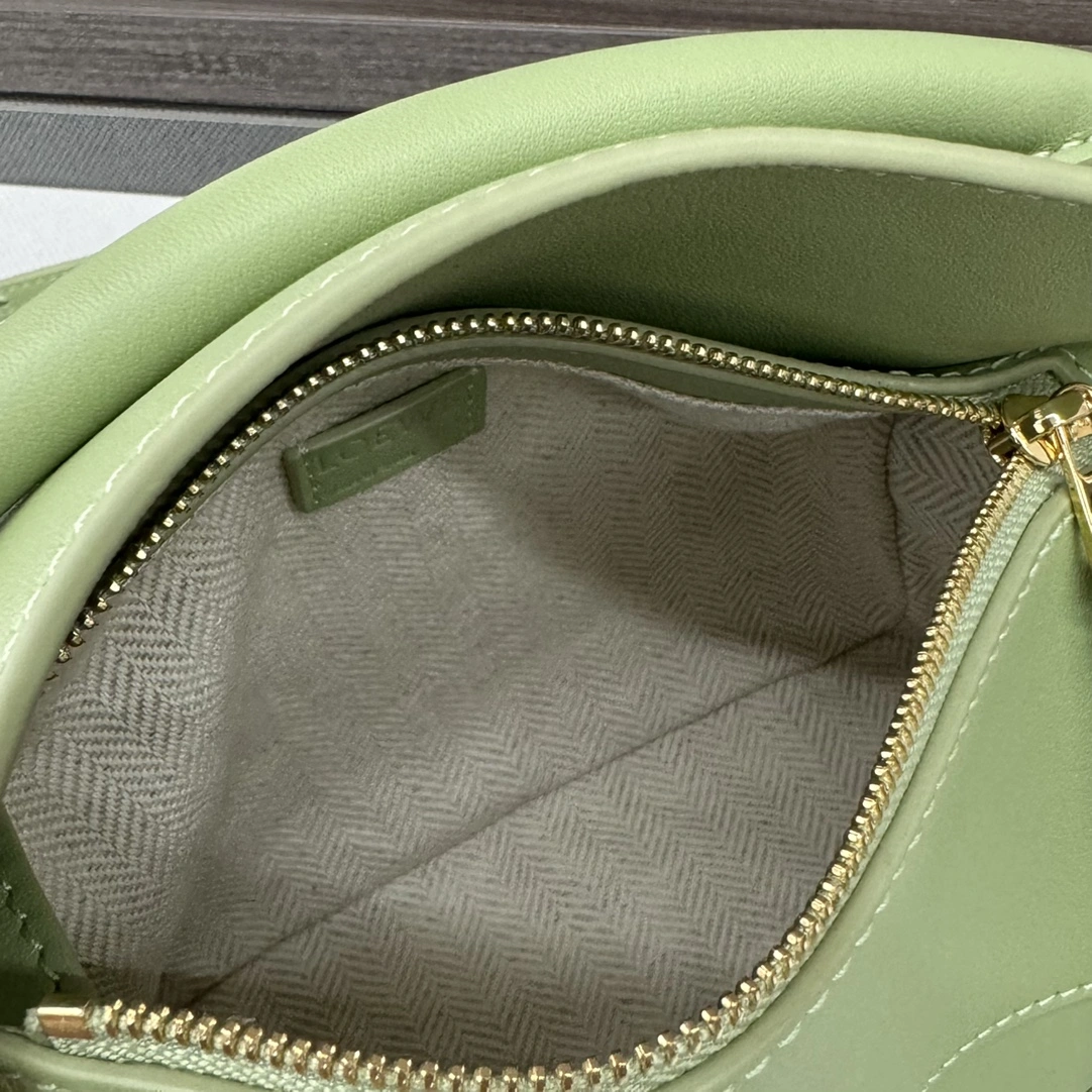 Loewe Puzzle Bags Breathable 67180