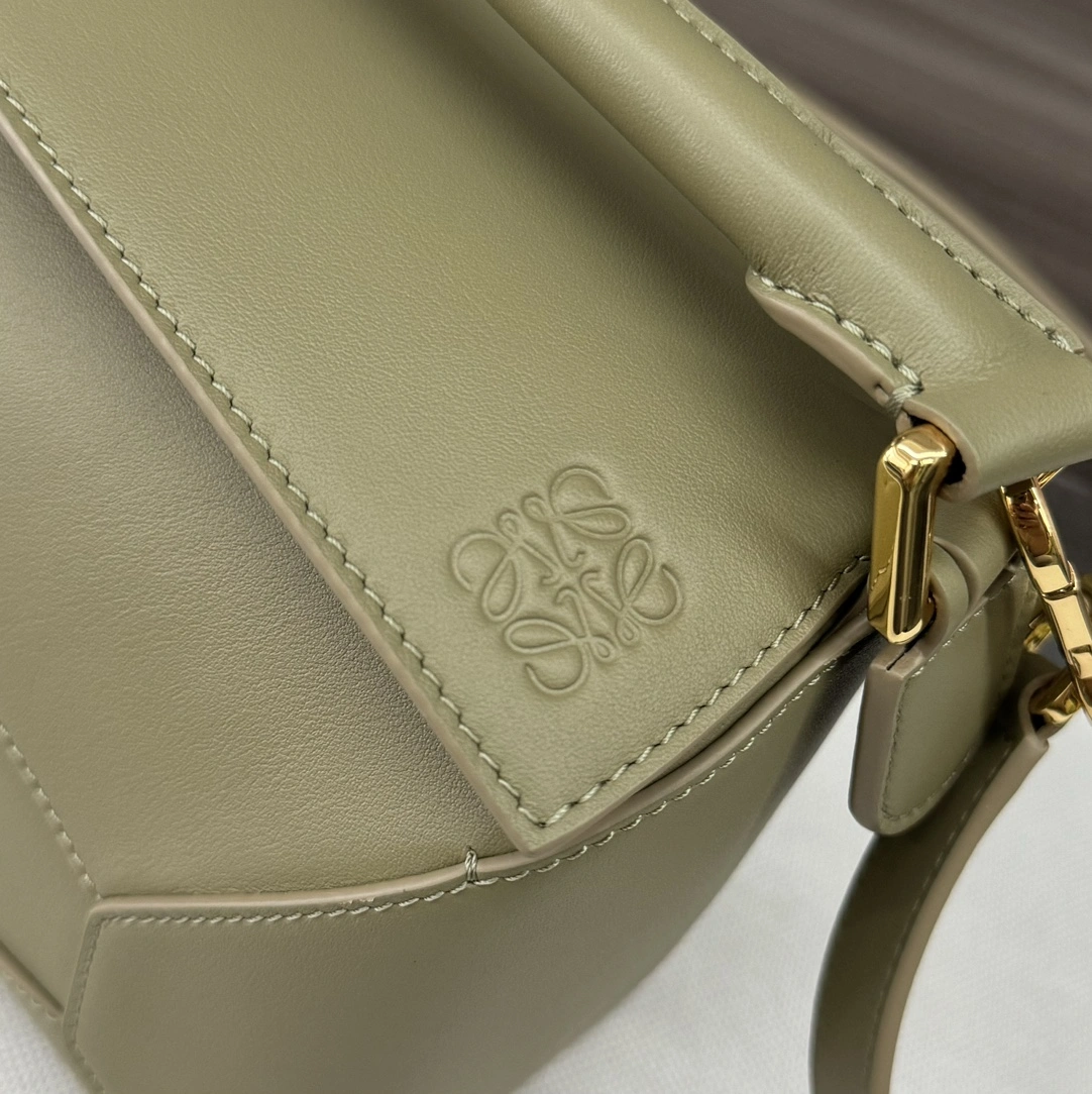 Breathable Loewe Puzzle Bags 67179