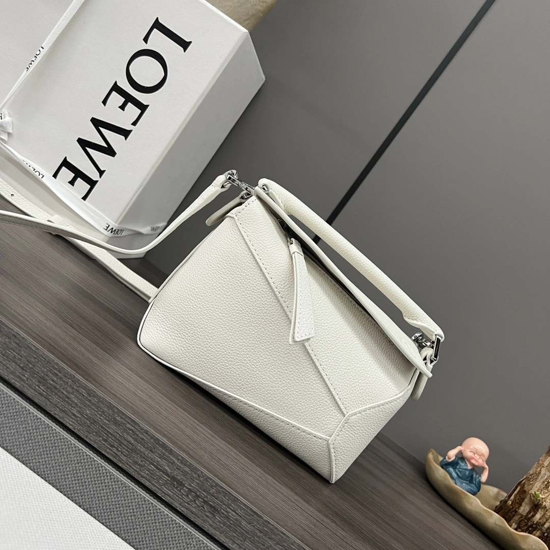 WaterResistant Loewe Puzzle Bags 67178