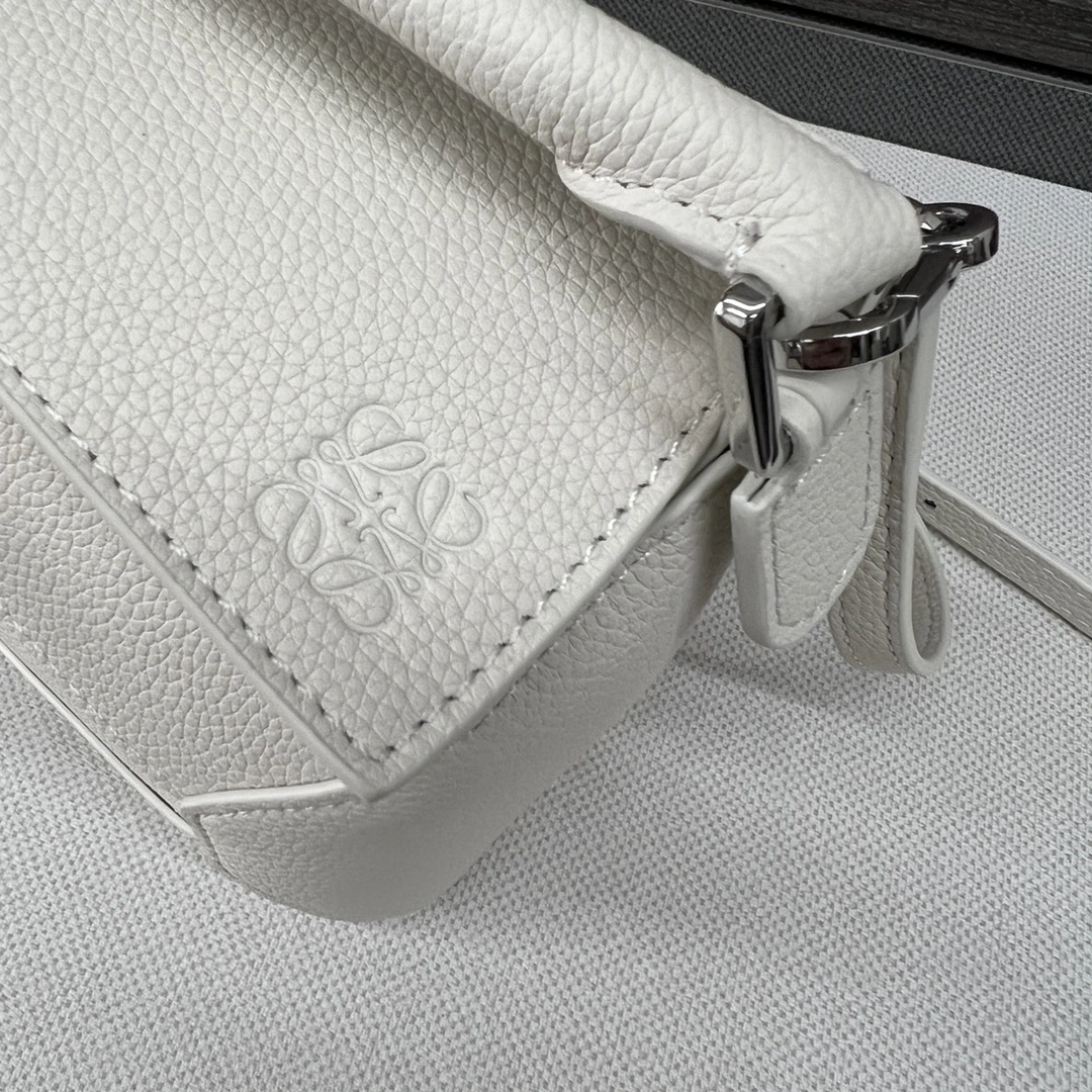 WaterResistant Loewe Puzzle Bags 67178