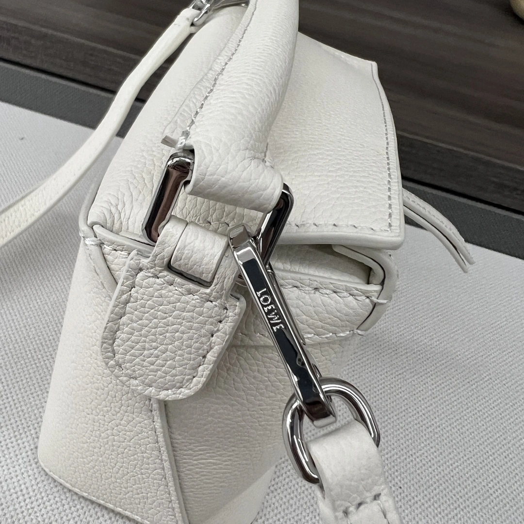 WaterResistant Loewe Puzzle Bags 67178