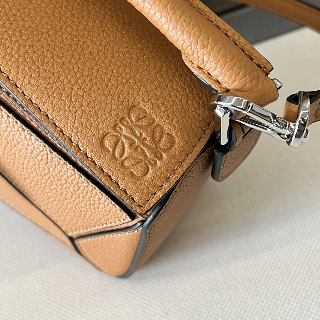 Comfortable Loewe Puzzle Bags 67204