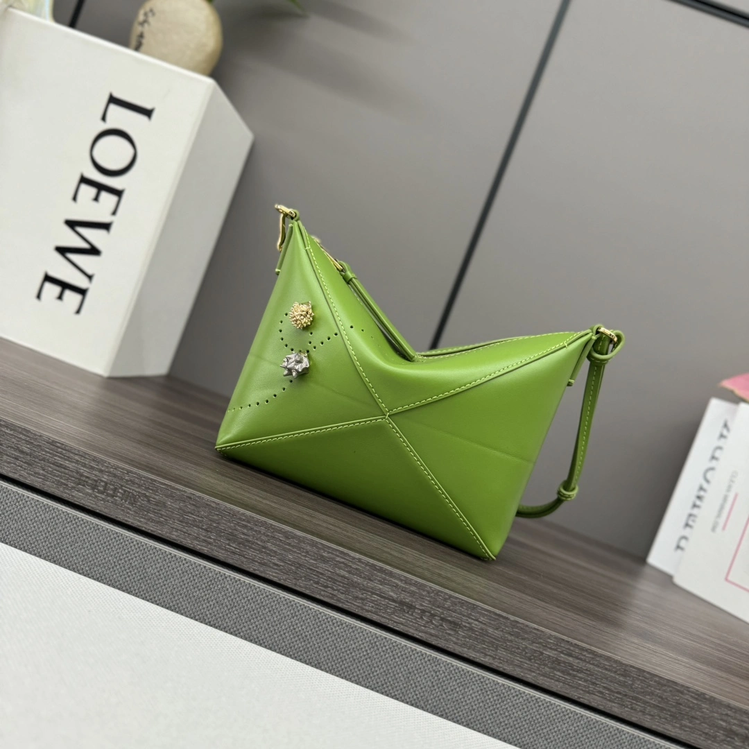 WeatherProof Loewe Puzzle Bags 67210