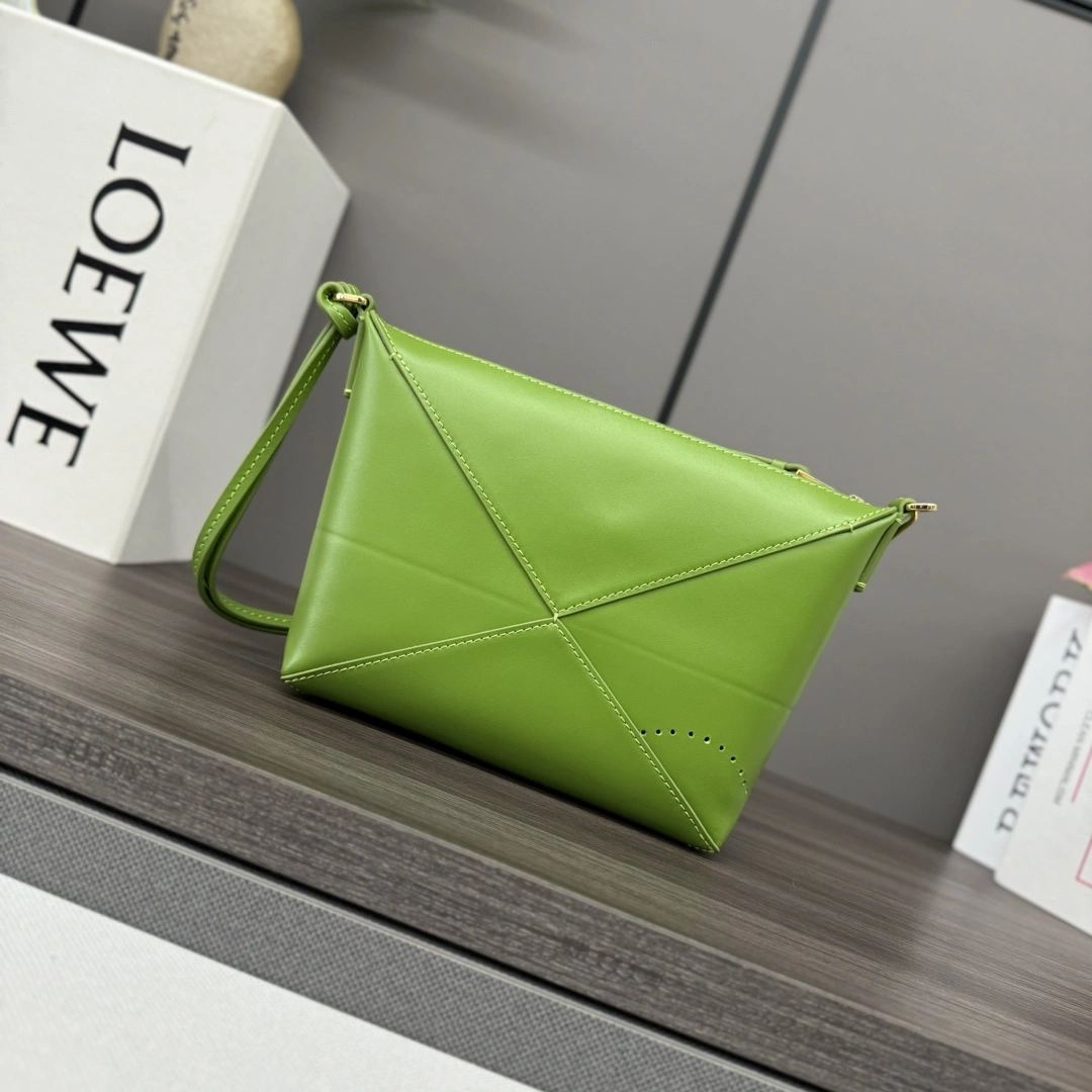 WeatherProof Loewe Puzzle Bags 67210
