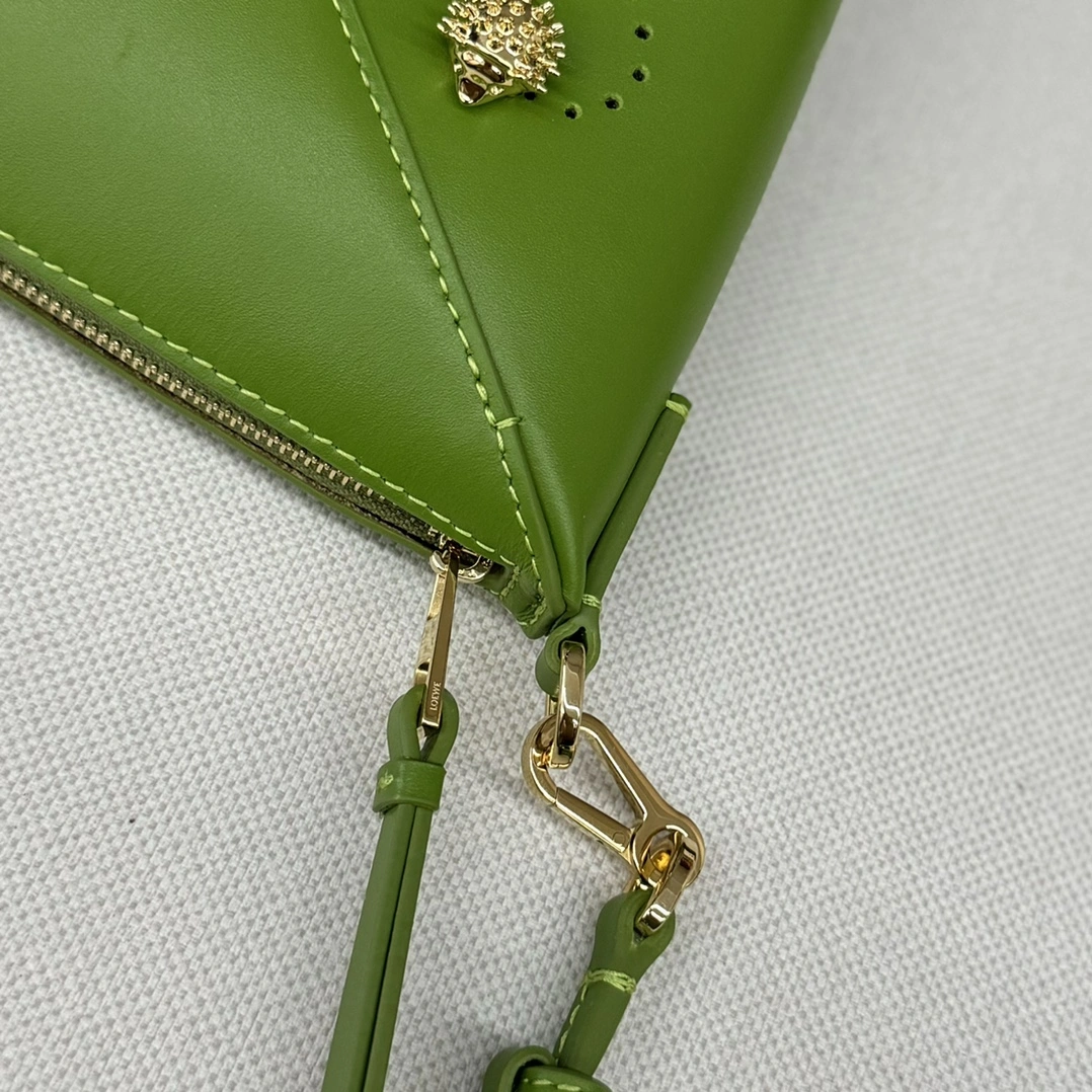 WeatherProof Loewe Puzzle Bags 67210